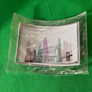 New York Skyline Photo Frame - White